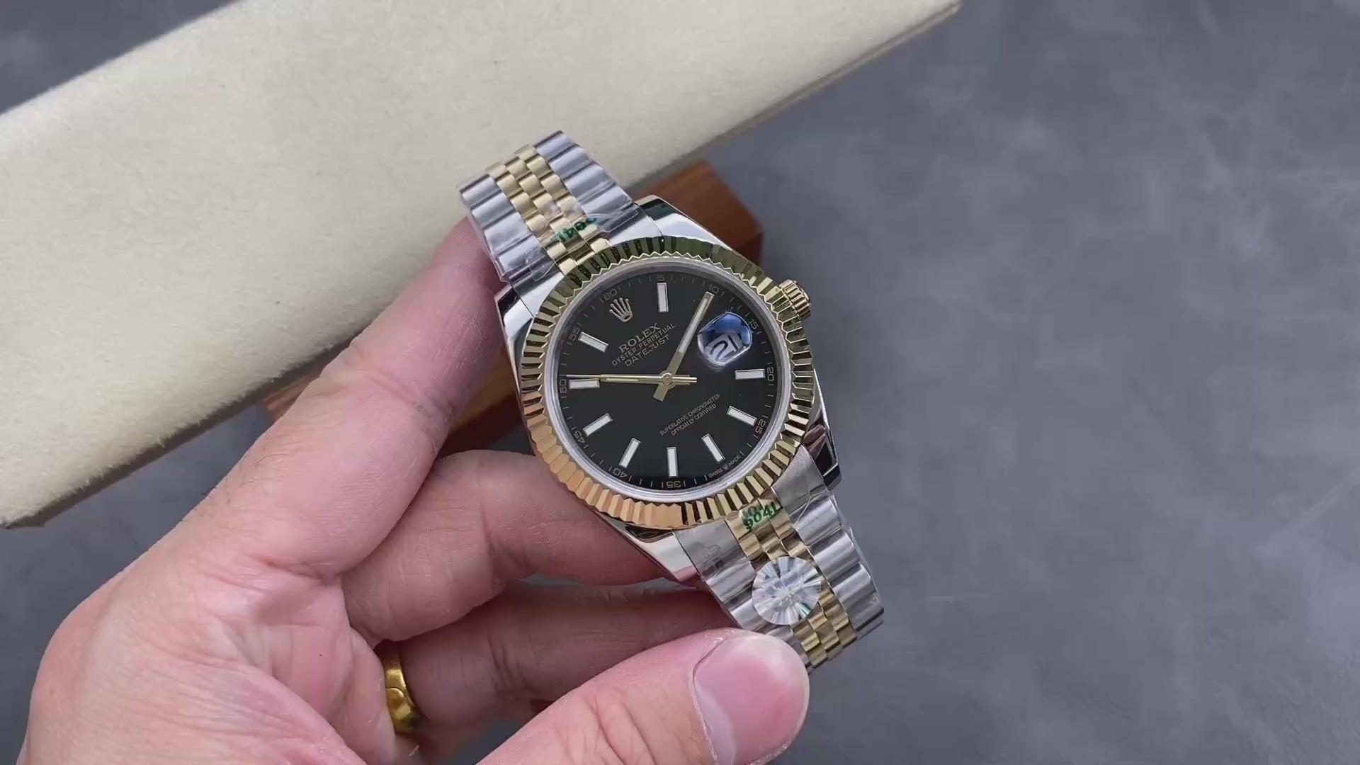 Two Tone Date Just Inspired - Black Dial 💥